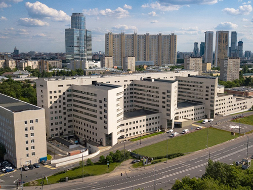 ДЭС 1200 кВт Mitsubishi с резервуаром 4500 л для Боткинской больницы в Москве
