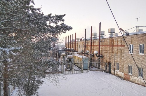 Демонтаж ДГУ весом 34 тонны и установка новых ДГУ мощностью 1 МВт для «МРСК Северо-Запада» (Россети) – фото 16 из 48