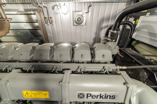 ДГУ 818 кВт с британским двигателем Perkins и генератором Stamford в контейнере для ТРК PLAZMA в Мурманске – фото 10 из 70