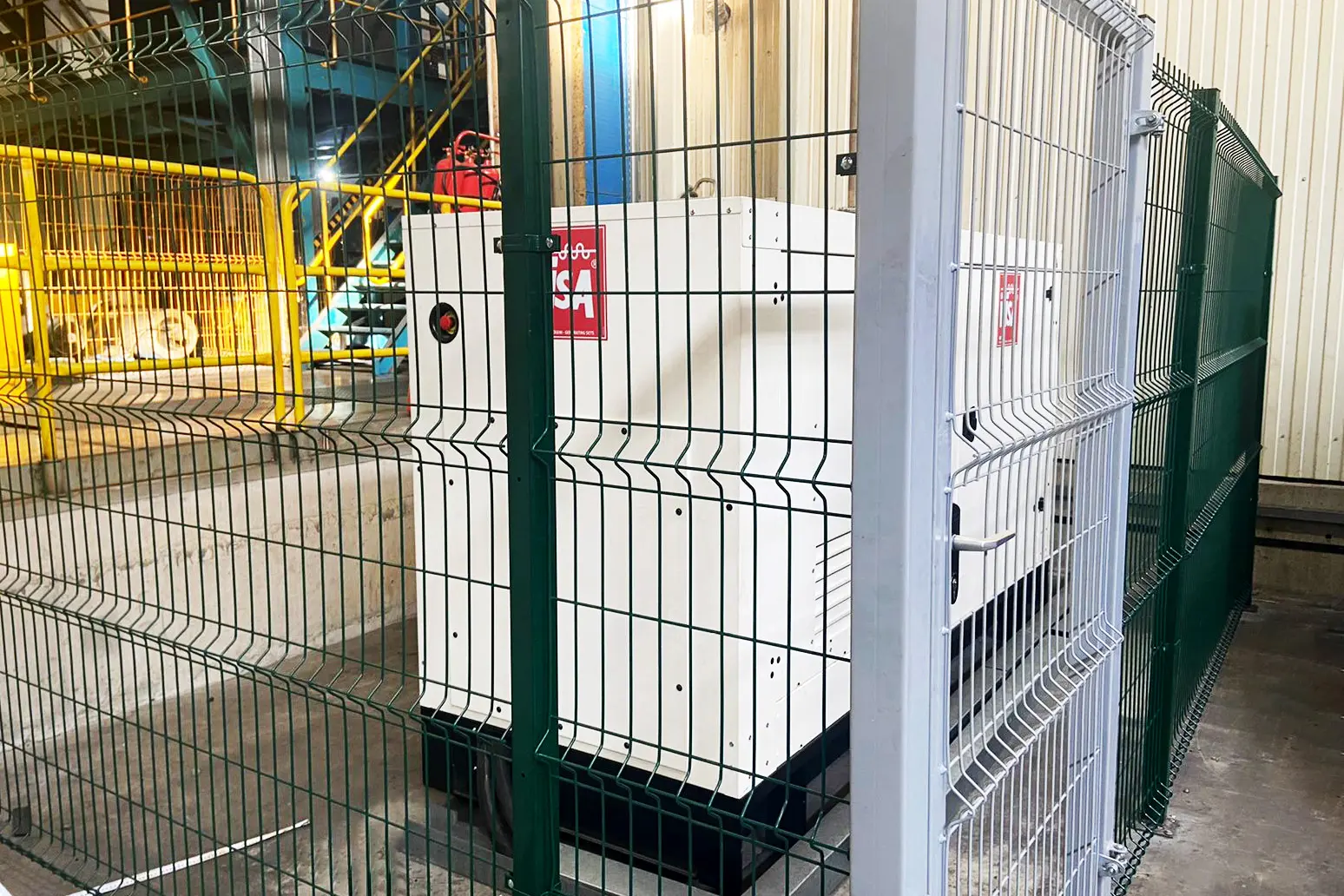 Дизель-генераторная электростанция в кожухе 160 кВт в резерв на производство г. Лобня 001.jpeg