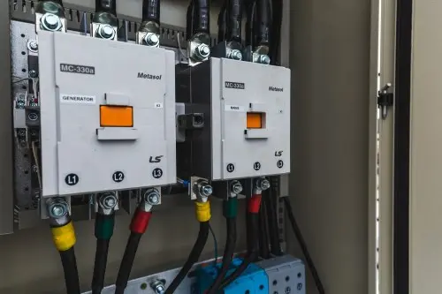 Дизель-генератор 100 кВт в кожухе с АВР для авторемонтной мастерской в Петербурге – фото 30 из 32