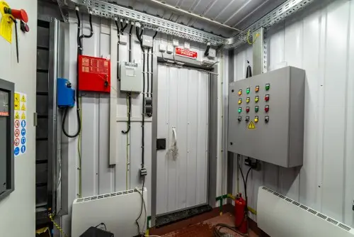 Комплекс ДГУ 3600 кВт (3 шт. по 1200 кВт) для ЦОДа крупнейшей в России компании межоператорского обмена интернет-трафиком ММТС-9 – фото 52 из 94