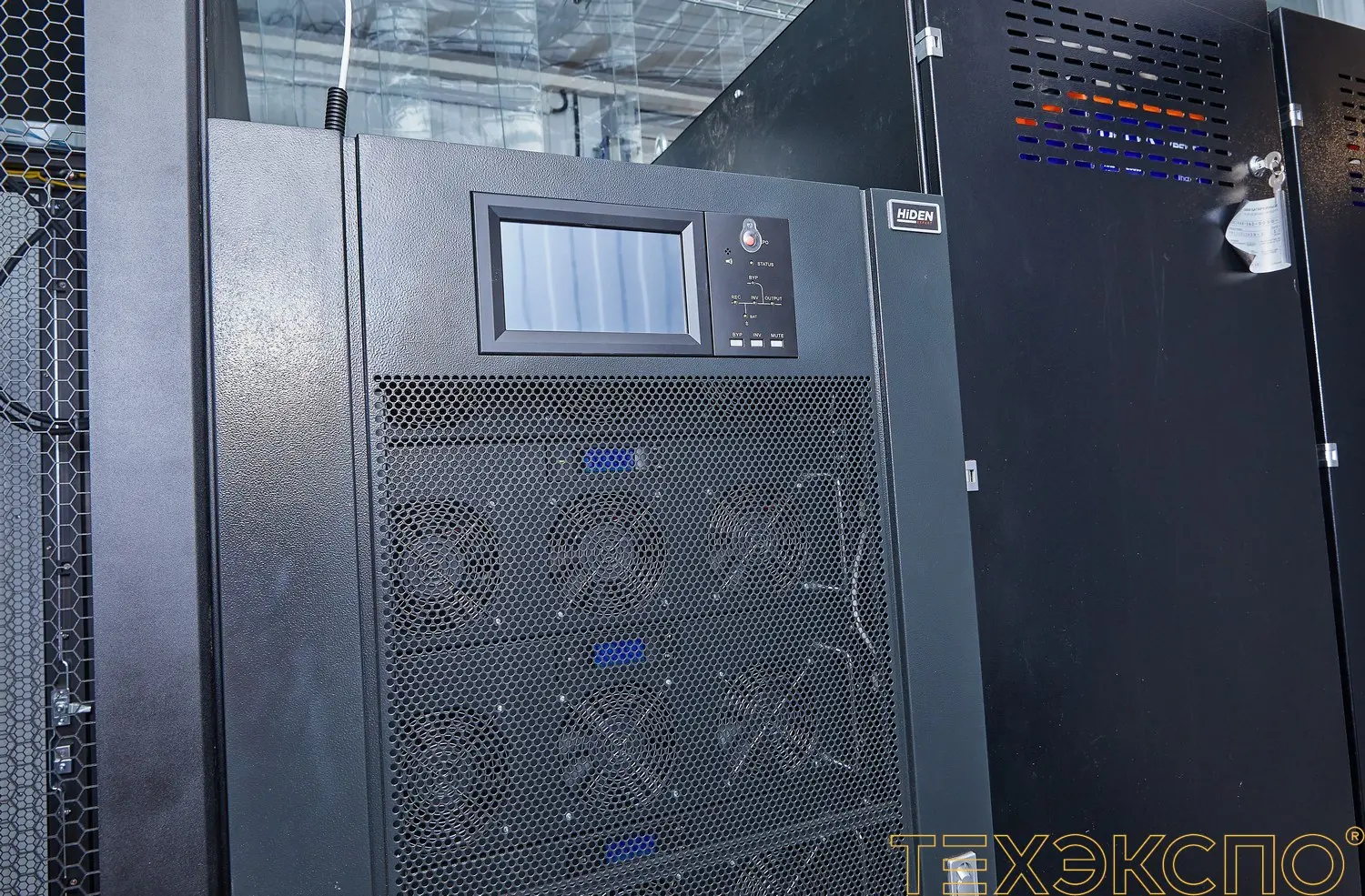 МЦОД для ИТ-оборудования мощностью 80 кВА (на 8 стоек) с ДГУ мощностью 160 кВт