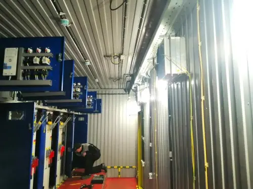 Две ДЭС 1200 кВт на базе Cummins с СУТ, ЗРУ 6/0,4 кВ, ОТР, ШМР и ПНР для месторождения «Сининда-1» – фото 6 из 12
