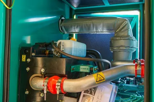 ДЭС Cummins C66D в кожухе мощностью 48 кВт с АВР для коттеджа в Курортном районе Санкт-Петербурга – фото 17 из 24