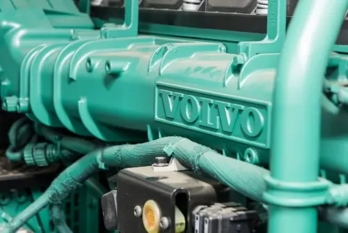 ДГУ мощностью 280 кВт в контейнере на шасси и ИБП 60 кВт для здания Администрации Мурманска – фото 22 из 80