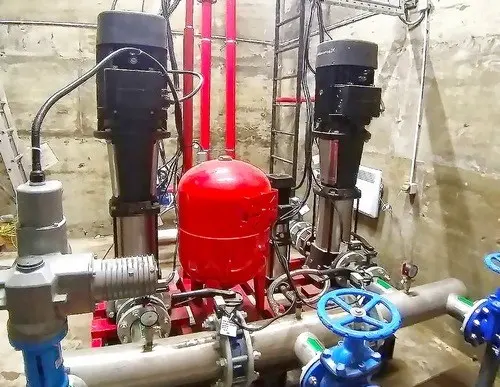 Насосные установки пожаротушения и водоснабжения для вахтового поселка нефтяной компании в Иркутской области