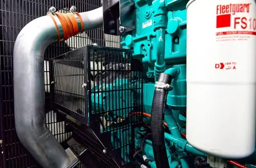 ДГУ Cummins 640 кВт для погрузочного крана в Мурманске – фото 12 из 23