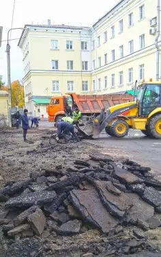 ДГУ мощностью 280 кВт в контейнере на шасси и ИБП 60 кВт для здания Администрации Мурманска – фото 78 из 80