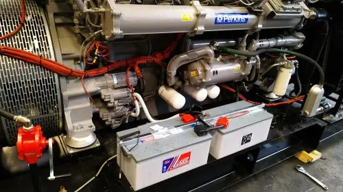 Комплекс ДГУ 3600 кВт (3 шт. по 1200 кВт) для ЦОДа крупнейшей в России компании межоператорского обмена интернет-трафиком ММТС-9 – фото 83 из 94