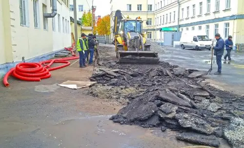 ДГУ мощностью 280 кВт в контейнере на шасси и ИБП 60 кВт для здания Администрации Мурманска – фото 80 из 80