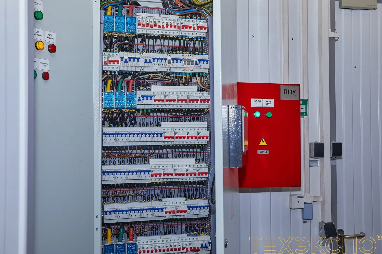 МЦОД для ИТ-оборудования мощностью 80 кВА (на 8 стоек) с ДГУ мощностью 160 кВт