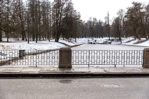 Ремонт проезжей части Тверского моста в Колпино и плотины по ул. Садовой в Пушкине – фото 15 из 16