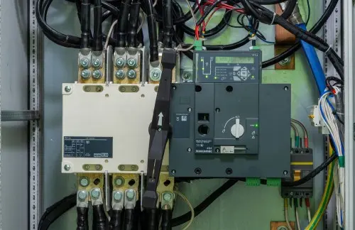 Монтаж ДГУ, ПНР и подключение АВР для Покровской больницы в Санкт-Петербурге – фото 16 из 23