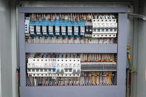 ДЭС 1200 кВт, ИБП 600 кВА, ПНР для строительной компании в Московской области – фото 25 из 27