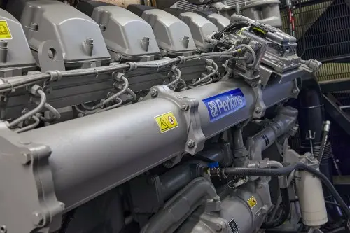 Автономный генерирующий центр (АГЦ) из трех ДГУ общей мощностью 3600 кВт для складского комплекса Wildberries – фото 34 из 93