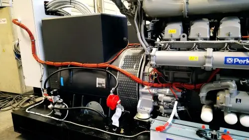 Комплекс ДГУ 3600 кВт (3 шт. по 1200 кВт) для ЦОДа крупнейшей в России компании межоператорского обмена интернет-трафиком ММТС-9 – фото 20 из 94