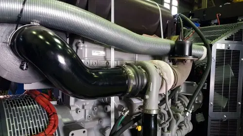 Дизель-генератор Green Power GP440A/P-N мощностью 320 кВт для НИИ гигиены, профпатологии и экологии человека – фото 23 из 26