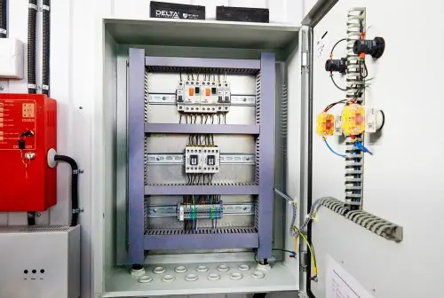 ДГУ Cummins 640 кВт для погрузочного крана в Мурманске – фото 18 из 23