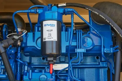 Дизельная электростанция 24 кВт в кожухе с АВР для коттеджа в Репино – фото 9 из 24