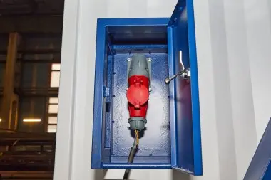 Контейнер связи на салазках для телекоммуникационного оборудования Газпрома – фото 5 из 10