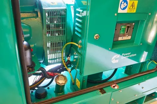 ДЭС Cummins C66D в кожухе мощностью 48 кВт с АВР для коттеджа в Курортном районе Санкт-Петербурга – фото 14 из 24