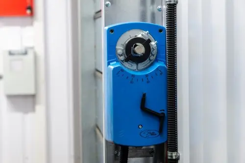 ДЭС 440 кВт на южнокорейском двигателе Doosan в контейнере для БТС – фото 32 из 48