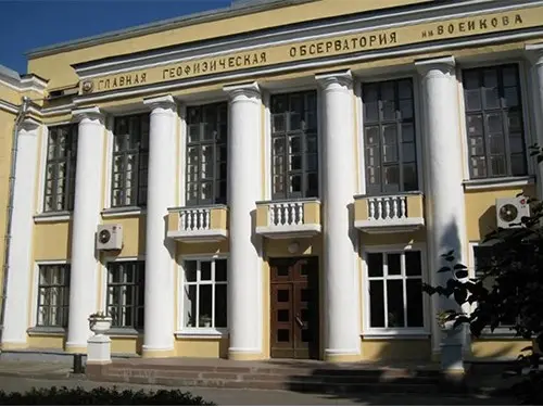 ДЭС 100 кВт с двигателем ЯМЗ и ИБП Delta EH-20K Ultron 20 кВА для Главной геофизической обсерватории в Петербурге