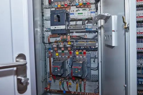 Контейнерный ЦОД и ДГУ 160 кВт для Санкт-Петербургского университета Государственной противопожарной службы МЧС России – фото 11 из 30