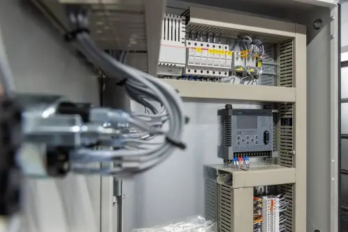 ДЭС 440 кВт на южнокорейском двигателе Doosan в контейнере для БТС – фото 18 из 48