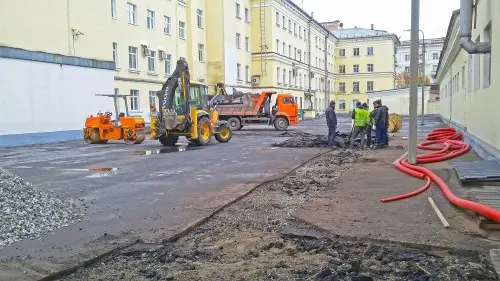 ДГУ мощностью 280 кВт в контейнере на шасси и ИБП 60 кВт для здания Администрации Мурманска – фото 79 из 80