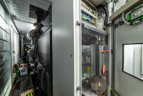 Комплекс ДГУ 3600 кВт (3 шт. по 1200 кВт) для ЦОДа крупнейшей в России компании межоператорского обмена интернет-трафиком ММТС-9 – фото 56 из 94