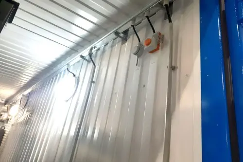 ДЭС 160 кВт в контейнере, два ИБП и монтаж системы аварийного электроснабжения больницы и роддома в Ижевске – фото 13 из 22