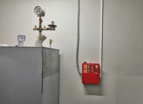 ДЭС 40 кВт с защищенным от утечек топливным баком для участка в Москве – фото 8 из 17