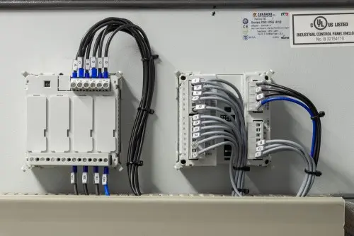 ДЭС 440 кВт на южнокорейском двигателе Doosan в контейнере для БТС – фото 21 из 48