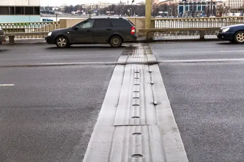 Ремонт асфальтобетонного покрытия на искусственных дорожных сооружениях Санкт-Петербурга – фото 9 из 36