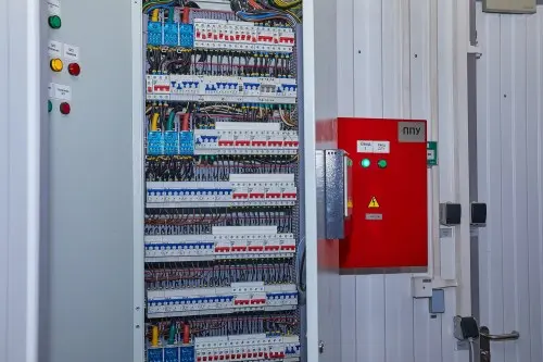 Контейнерный ЦОД и ДГУ 160 кВт для Санкт-Петербургского университета Государственной противопожарной службы МЧС России – фото 9 из 30