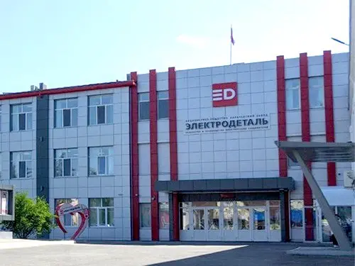 Две ДЭС на 3 МВт и ЗРУ-6.3 кВ в контейнере для завода «Электродеталь»