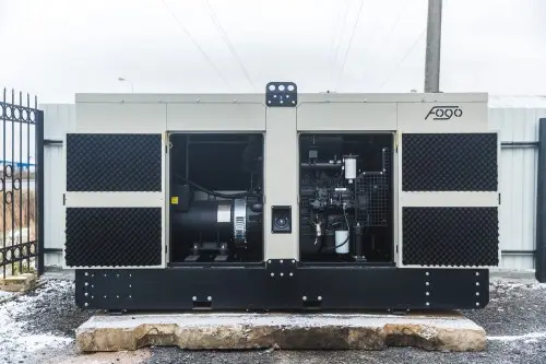 Дизель-генератор 100 кВт в кожухе с АВР для авторемонтной мастерской в Петербурге – фото 6 из 32