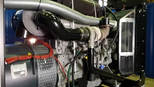 Дизель-генератор Green Power GP440A/P-N мощностью 320 кВт для НИИ гигиены, профпатологии и экологии человека – фото 12 из 26