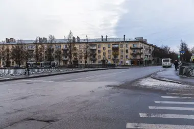  Проезжая часть плотины по ул.Садовой в г.Пушкин и проезжая часть Тверского моста в г.Колпино – фото 9 из 16