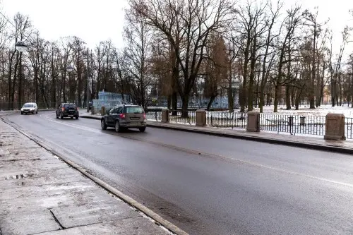 Ремонт проезжей части Тверского моста в Колпино и плотины по ул. Садовой в Пушкине – фото 11 из 16