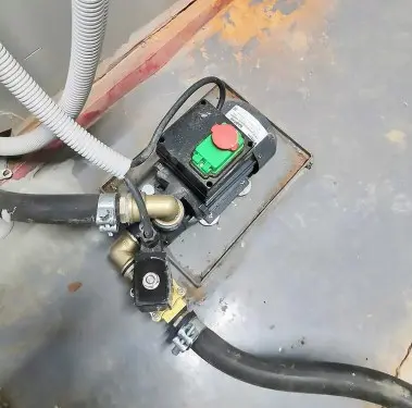 ДЭС 40 кВт с защищенным от утечек топливным баком для участка в Москве – фото 10 из 17