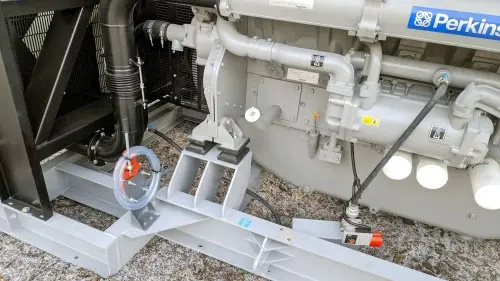 Автономный генерирующий центр (АГЦ) из трех ДГУ общей мощностью 3600 кВт для складского комплекса Wildberries – фото 16 из 93