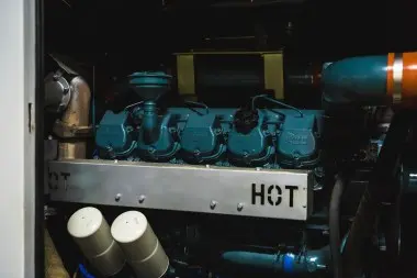  Поставка дизель-генератора 400 кВт на двигателе Doosan для бетонного завода в Петербурге – фото 2 из 16