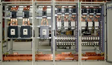 РУ-0,4кВ, номинальный ток 6300А, два рабочих ввода на две секции сборных шин с АВР – фото 2 из 5