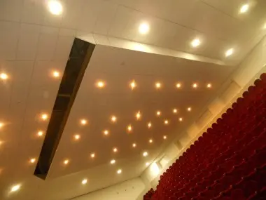  Капитальный ремонт концертного зала Мурманского областного Центра развития детского и юношеского творчества «Лапландия» – фото 11 из 23