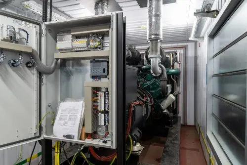 ДЭС 440 кВт на южнокорейском двигателе Doosan в контейнере для БТС – фото 17 из 48