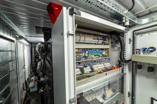 Комплекс ДГУ 3600 кВт (3 шт. по 1200 кВт) для ЦОДа крупнейшей в России компании межоператорского обмена интернет-трафиком ММТС-9 – фото 46 из 94