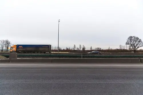 Ремонт асфальтобетонного покрытия на искусственных дорожных сооружениях Санкт-Петербурга – фото 23 из 36